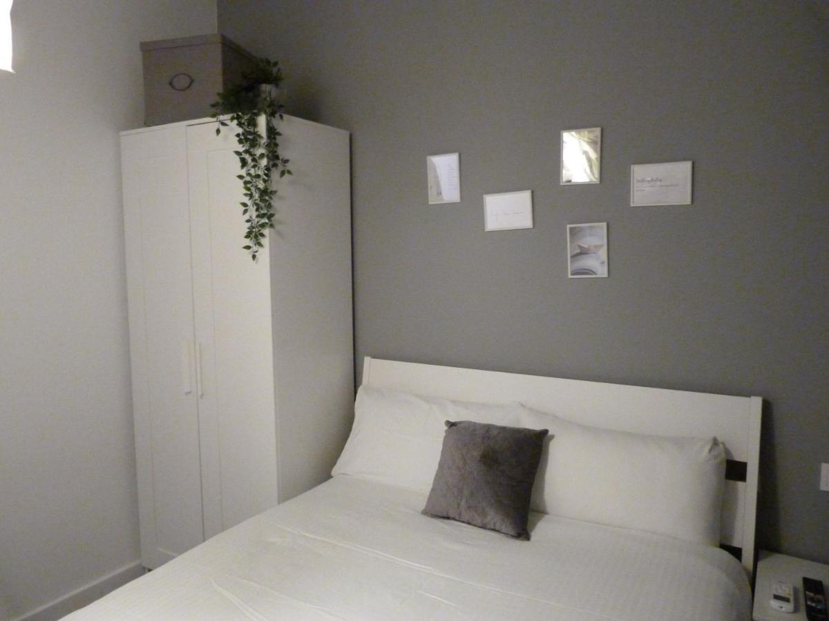 Ferienwohnung Intimo Y Acogedor "Algunos" Con Banera Hidromasaje Valencia Exterior foto