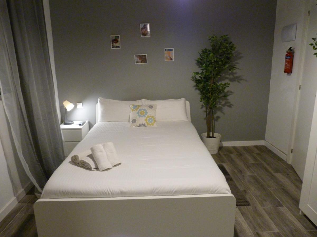 Ferienwohnung Intimo Y Acogedor "Algunos" Con Banera Hidromasaje Valencia Exterior foto